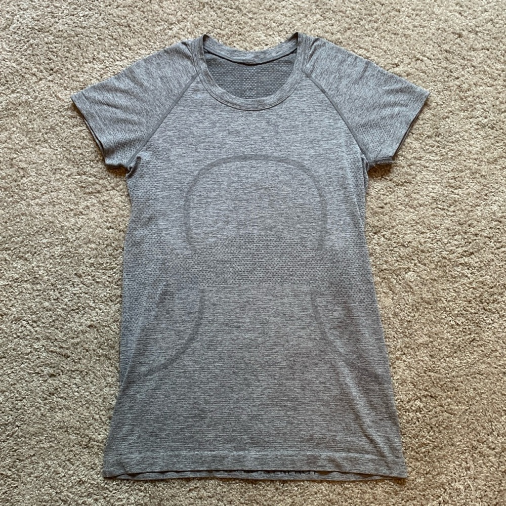 Lululemon Swiftly Tech Short Sleeve|Size 8